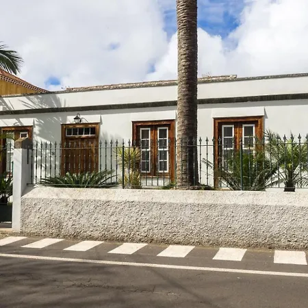 Donde Conchita, Cerca Del Aeropuerto Norte La Laguna (Tenerife)